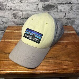 EUC Patagonia P-6 Logo LoPro Trucker Hat ONE SIZE (ISLY) NO: 38283